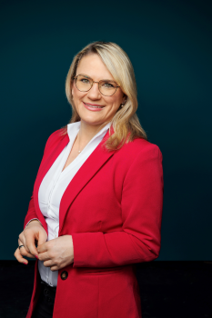 Frau Christina Stumpp, MdB Profilbild von Frau Christina Stumpp, MdB